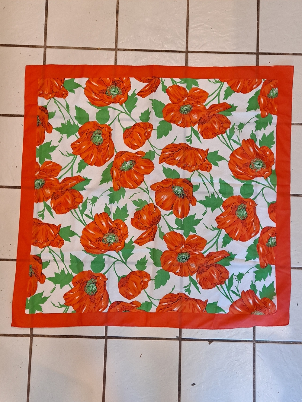 Liz Sinclair Vintage Italian Vibrant Orange Red Floral Scarf Green Leaf Print